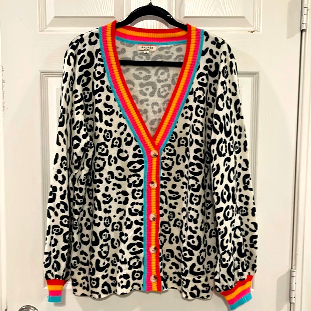 Leopard Cardigan with bright striped edges, XL